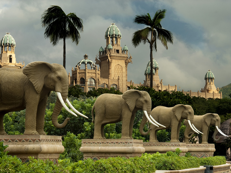 Сафари на слонах